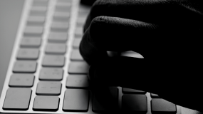 La cybercriminalité et l’enjeu pour les ressources humaines